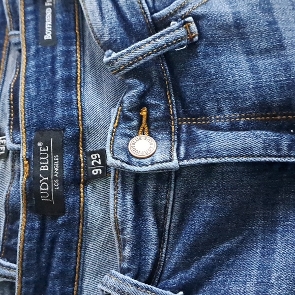 Judy Blue Boyfriend Jeans with  Classic Medium Wash - Picture 9 of 9